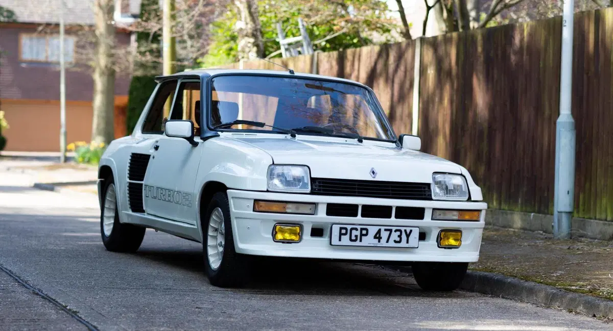 All'asta Renault 5 Turbo 2 del 1983, a quanto arriverà? (10)