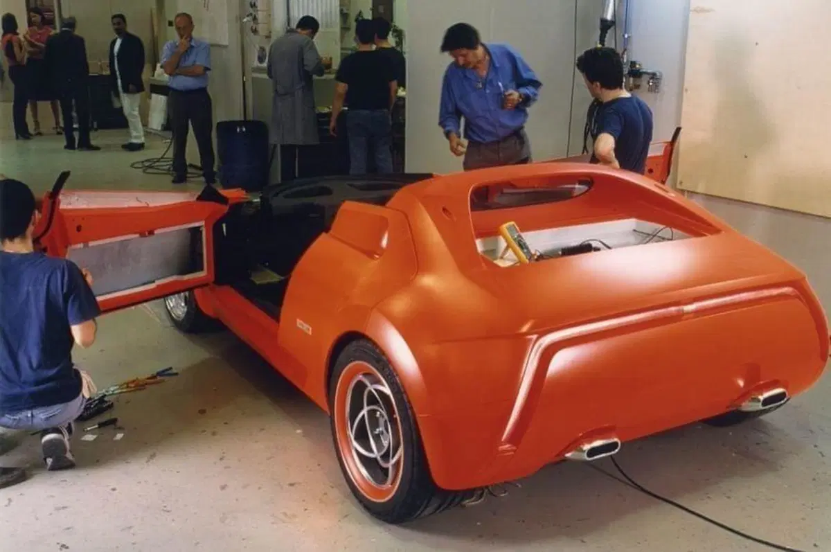 Stola S81: così la Lancia Stratos entrava negli anni Duemila (3)