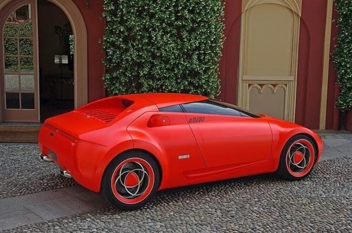 Stola S81: così la Lancia Stratos entrava negli anni Duemila (2)