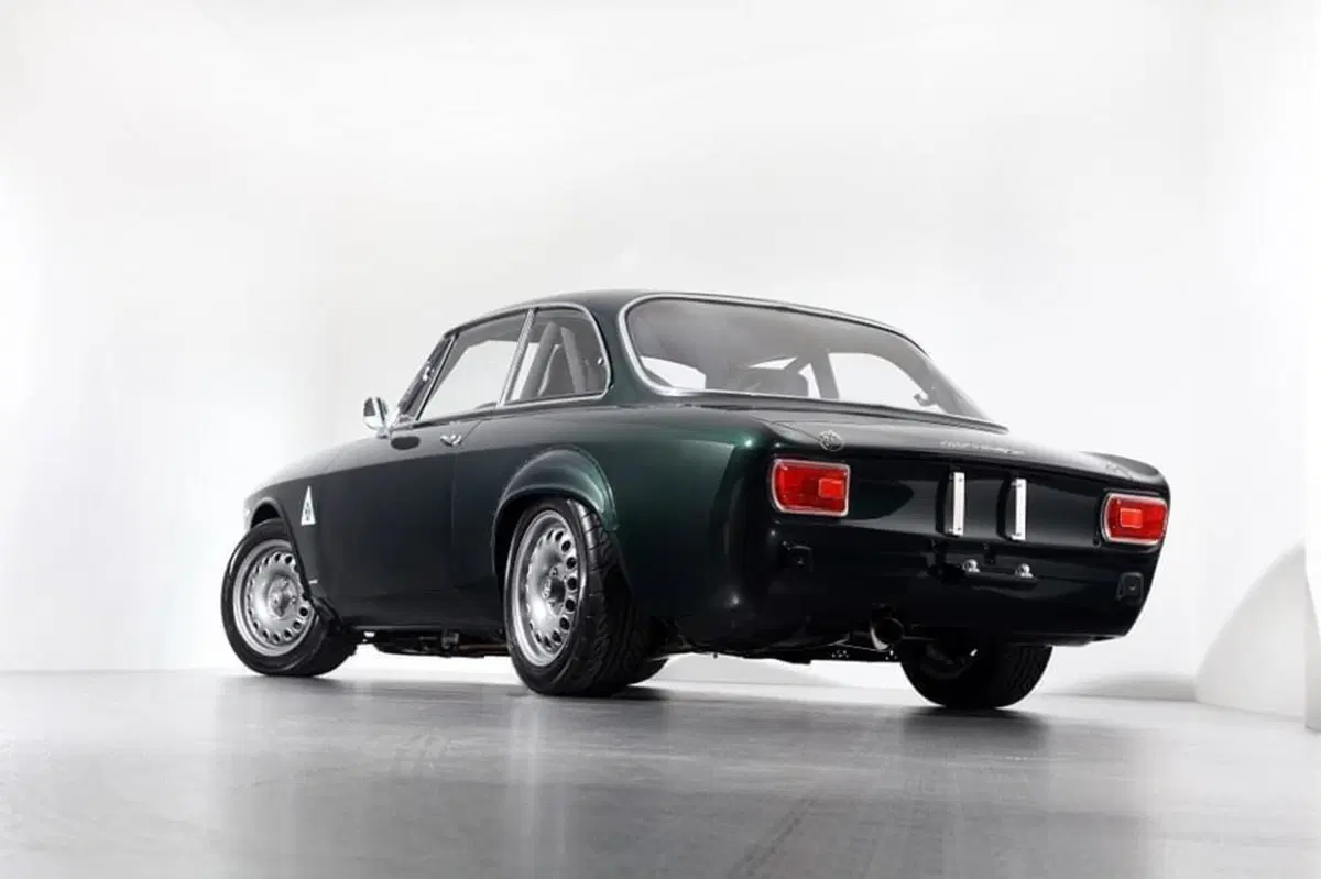 Rewind: Alfaholics GTA-R, far rivivere l'Alfa Romeo GTA (2)