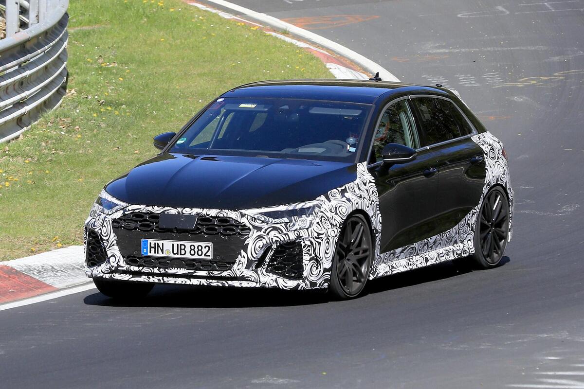 Audi A3 Sportback restyling, nuove foto spia dei test in Nord Europa 