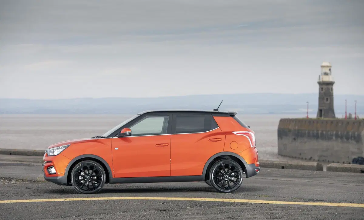 Ssangyong Tivoli 1.6d 2WD I lov It (30)