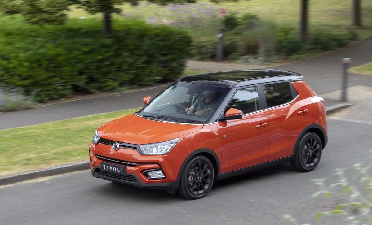 Ssangyong Tivoli 1.6d 2WD I lov It (29)
