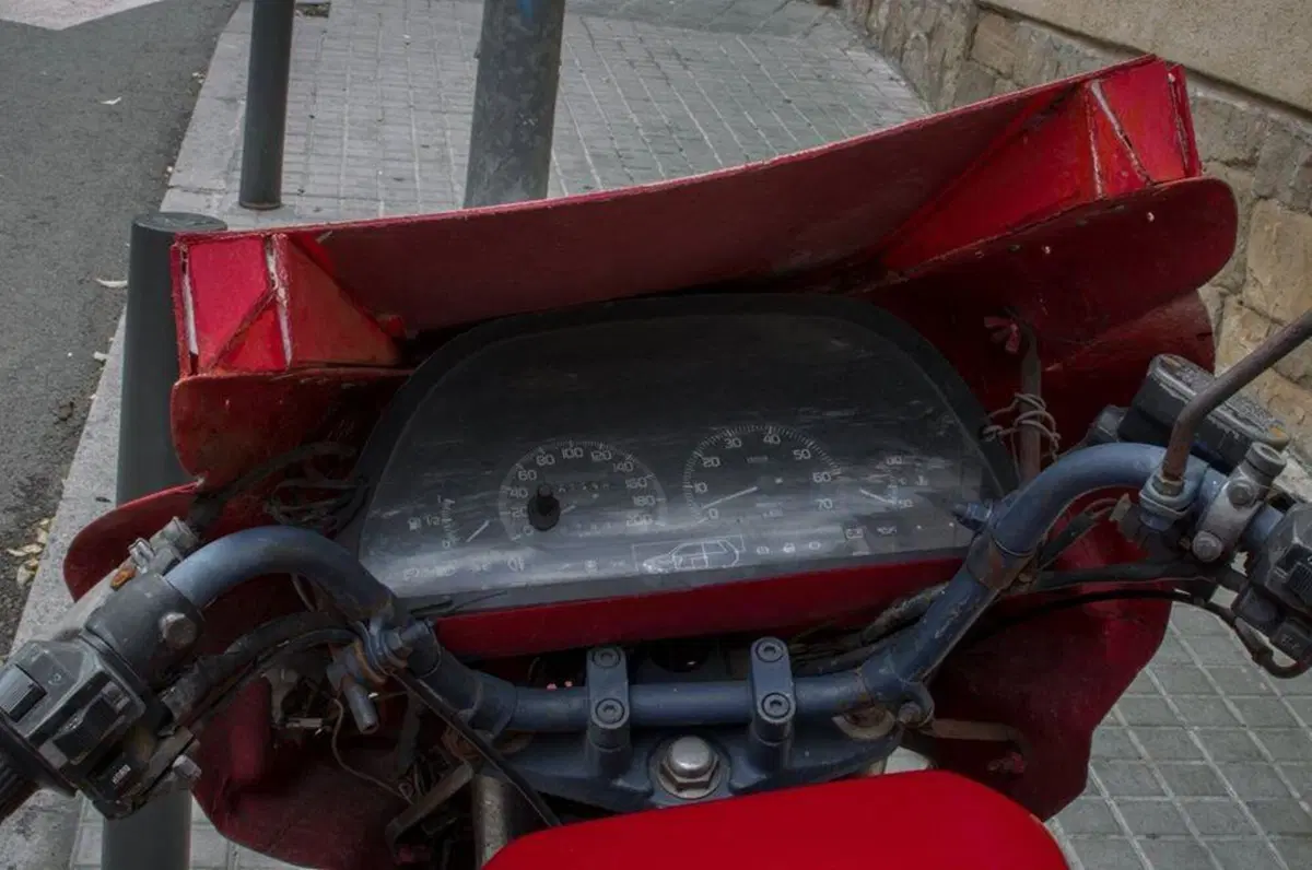 La maxi moto Fiat con motore quattro cilindri 900, Bestiale e trasferibile: dall’utilitaria più venduta in Italia [Video e Foto] (6)