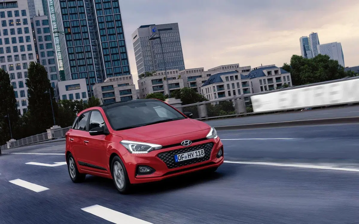 Hyundai i20 1.4 CRDi 5p. Active X-Possible (52)