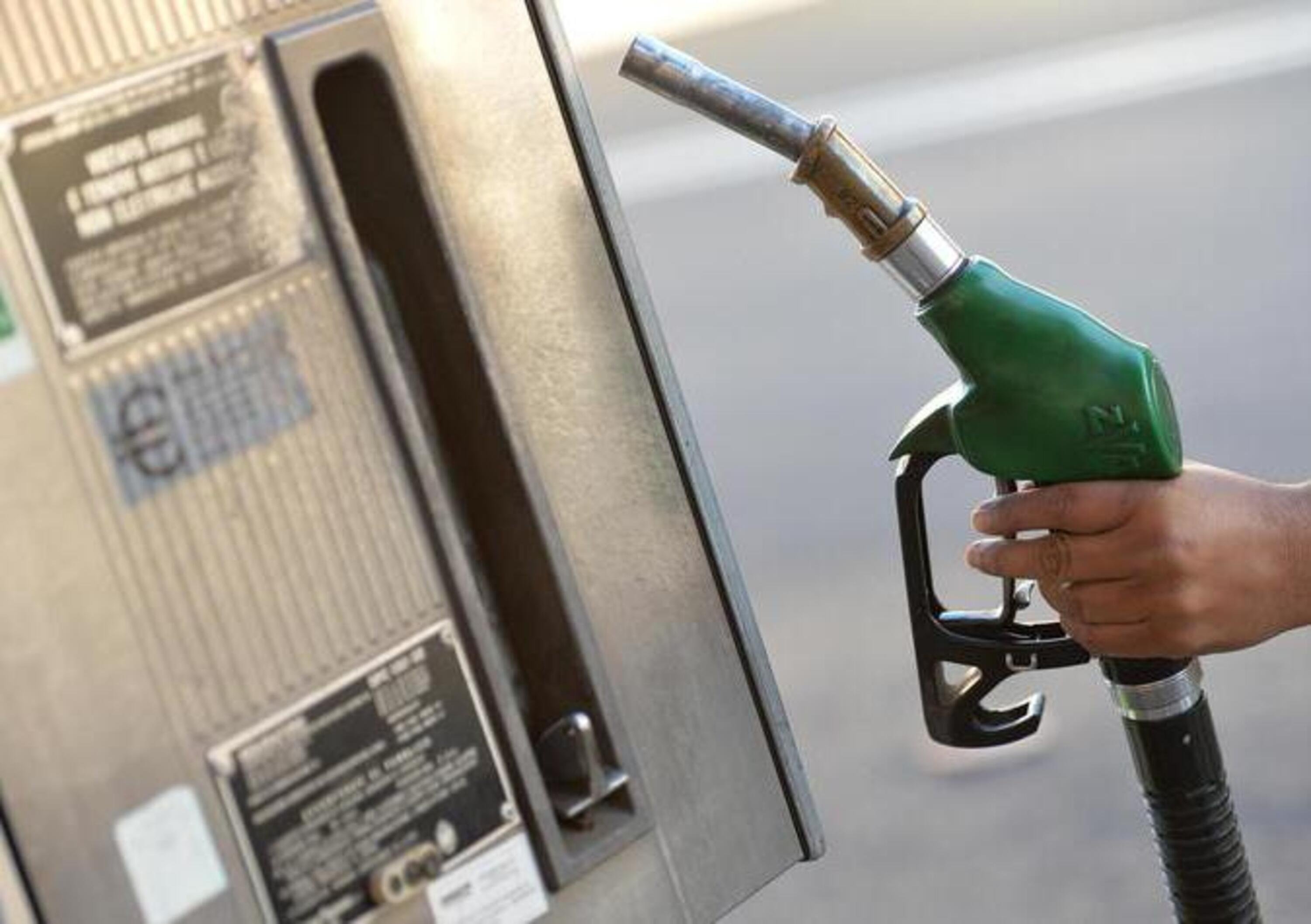 Carburanti: lo Stato perde oltre un miliardo in lockdown