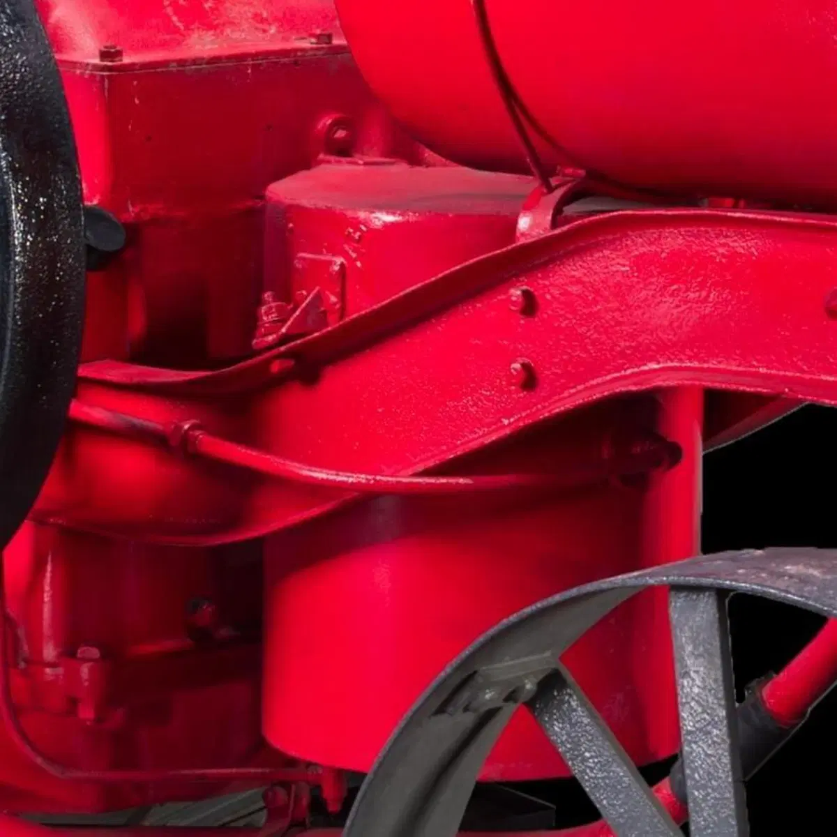 Non solo auto: il trattore Alfa Romeo nel museo (6)