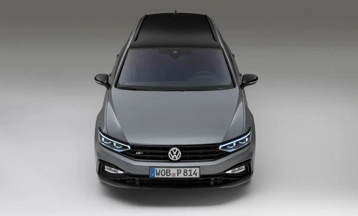 Volkswagen Passat Variant 2.0 TDI DSG Business BlueMotion Tech (25)