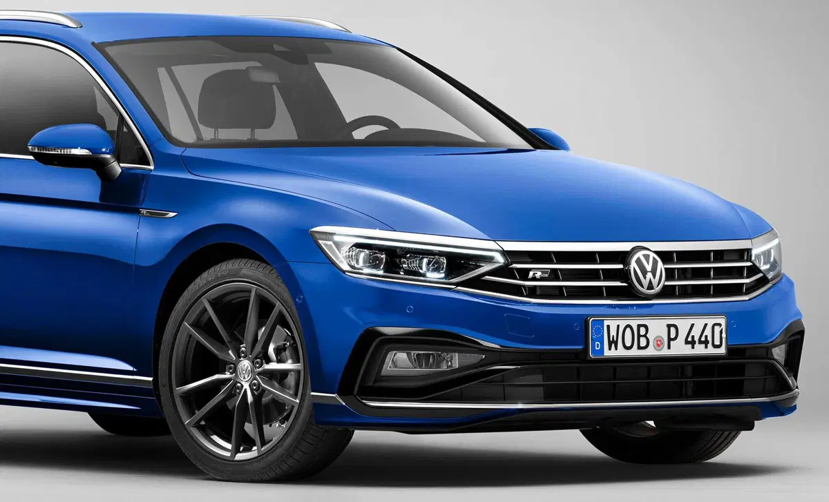 Volkswagen Passat Variant 2.0 TDI DSG Business BlueMotion Tech (22)