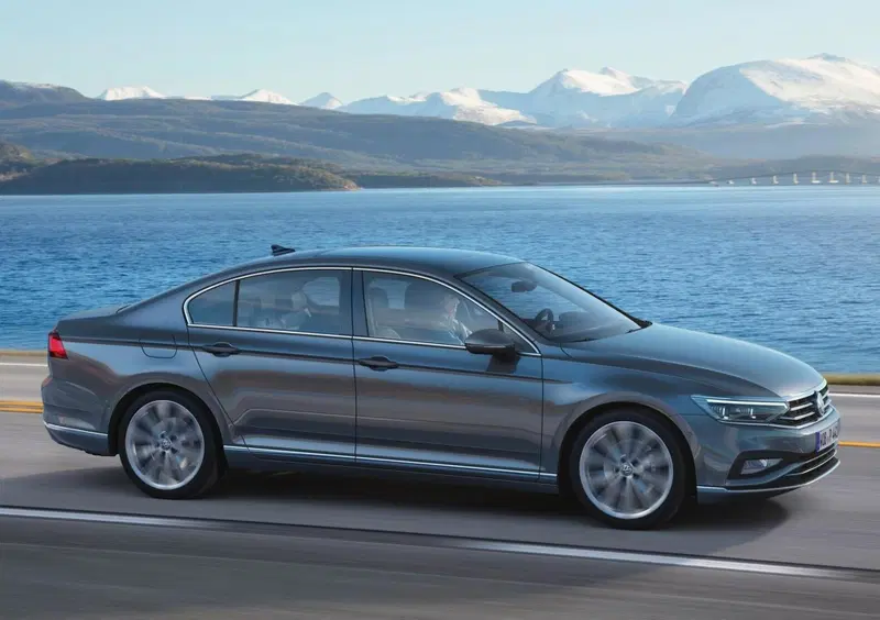 Volkswagen Passat (2014-21) (2)