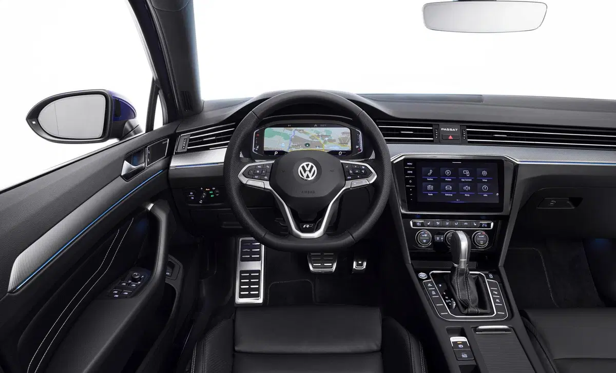 Volkswagen Passat (2014-21) (47)