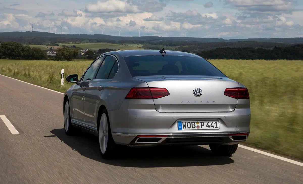 Volkswagen Passat (2014-21) (50)
