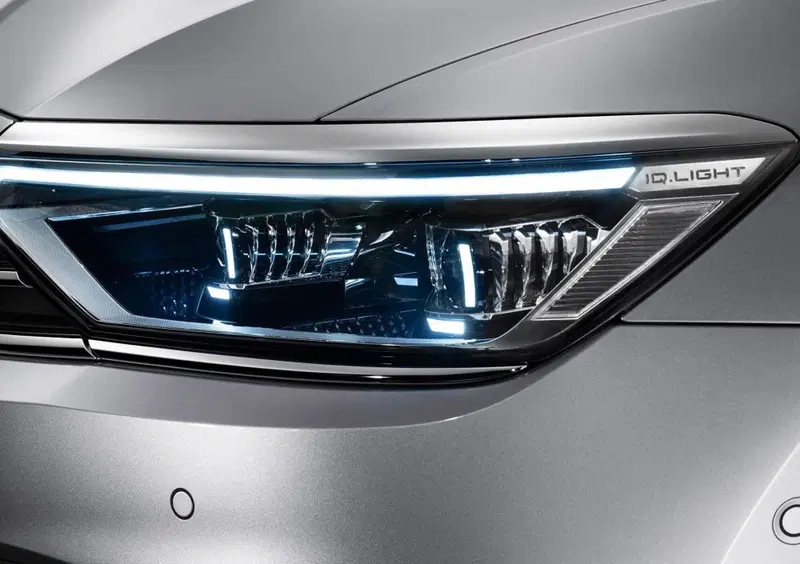 Volkswagen Passat (2014-21) (18)