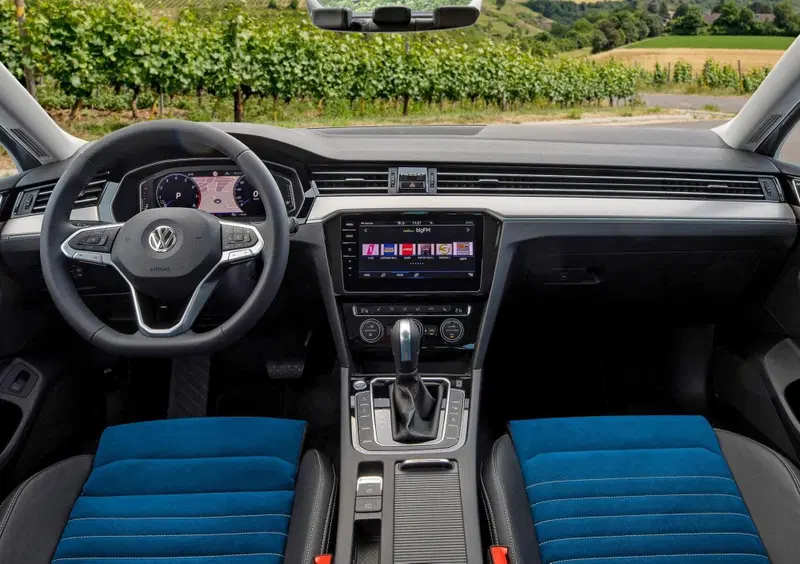 Volkswagen Passat (2014-21) (15)