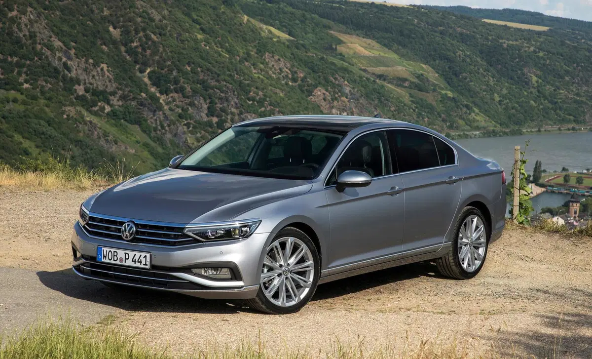 Volkswagen Passat (2014-21) (20)