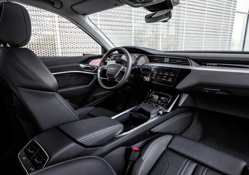 Audi e-tron (2019-22) (15)