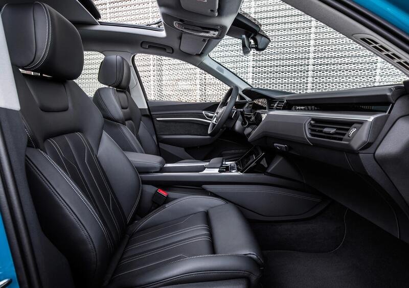 Audi e-tron (2019-22) (12)