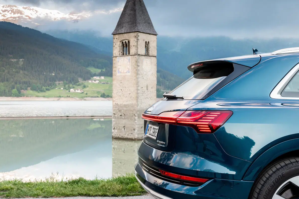 Audi e-tron (2019-22) (25)