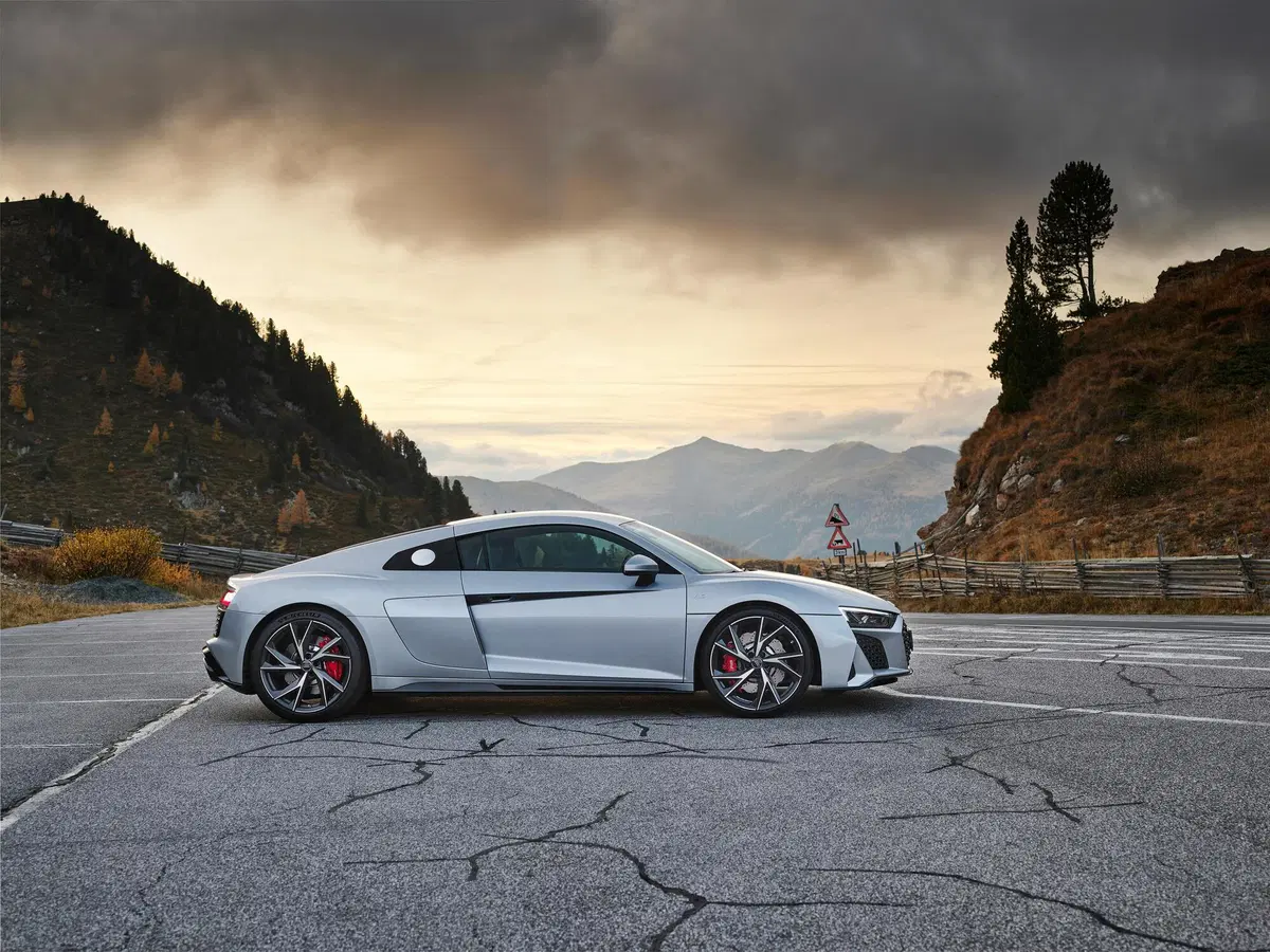 Audi R8 Coupé V10 quattro S tronic (9)