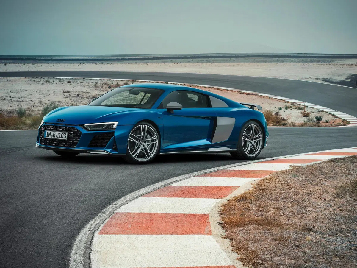Audi R8 Coupé V10 quattro S tronic (7)