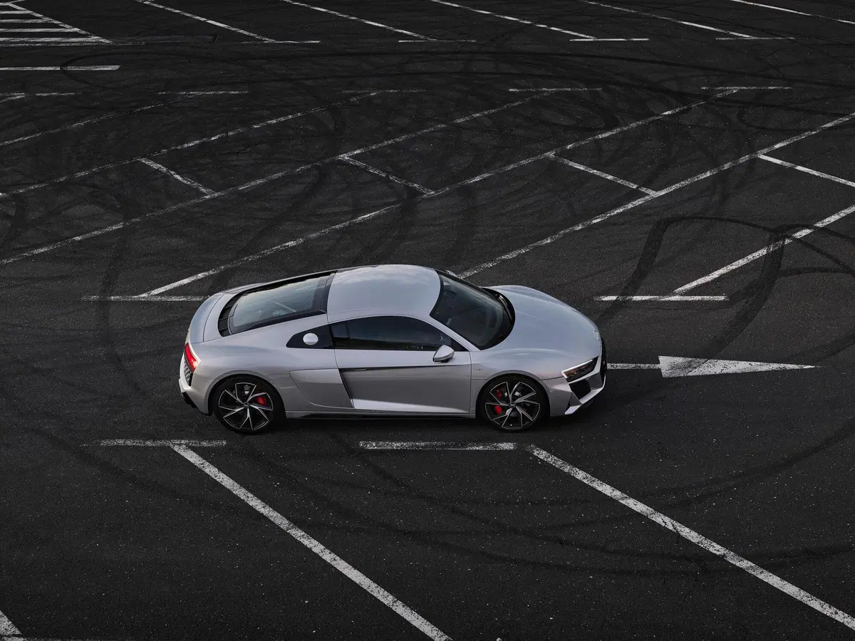 Audi R8 Coupé V10 quattro S tronic (10)