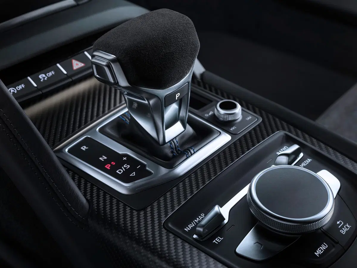 Audi R8 Coupé V10 quattro S tronic (24)