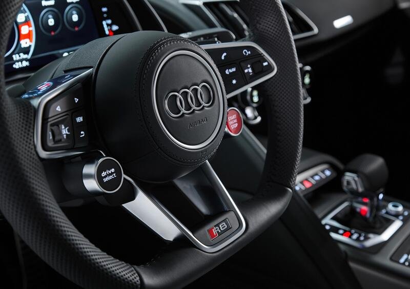 Audi R8 Coupé (2015-->>) (21)
