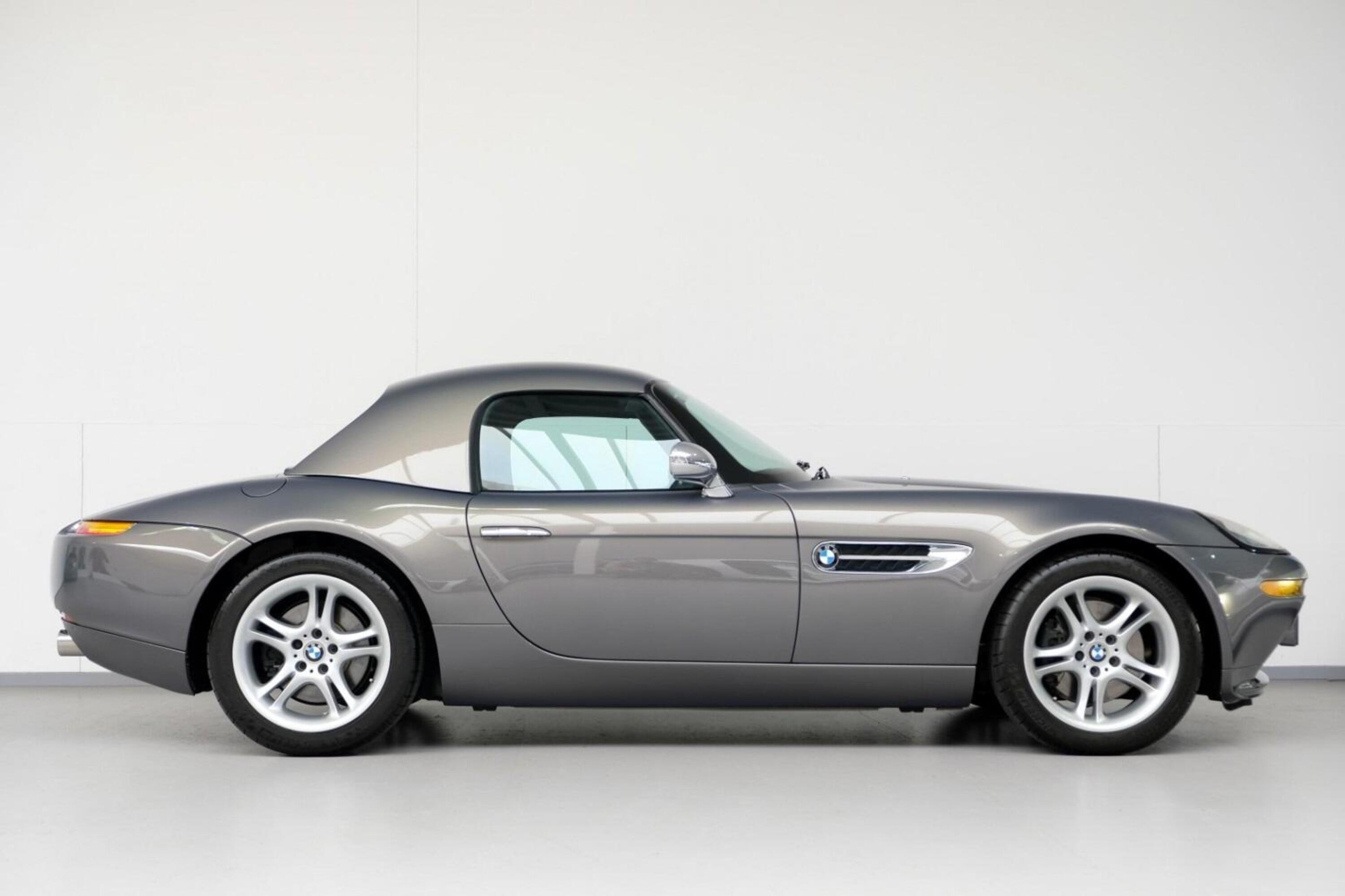In vendita: BMW Z8 Roadster (5.0L V8) del 2002 a 300.000&euro;