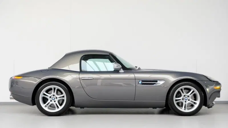 In vendita: BMW Z8 Roadster (5.0L V8) del 2002 a 300.000&euro;