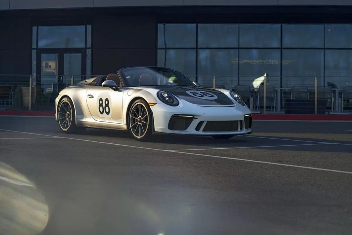 L’ultima Porsche 991 all’asta per beneficenza: assegnata a 500.000 dollari (2)