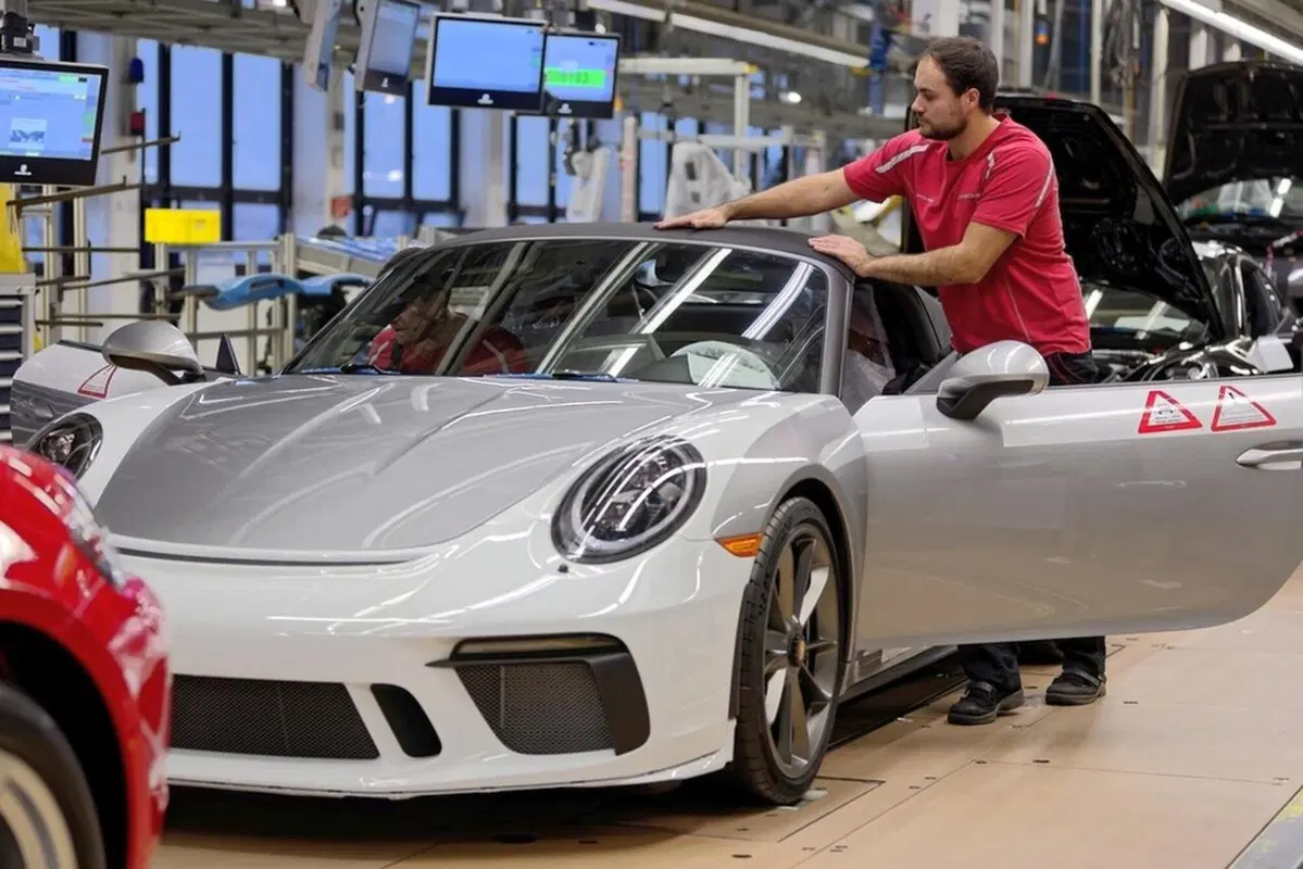 L’ultima Porsche 991 all’asta per beneficenza: assegnata a 500.000 dollari (5)