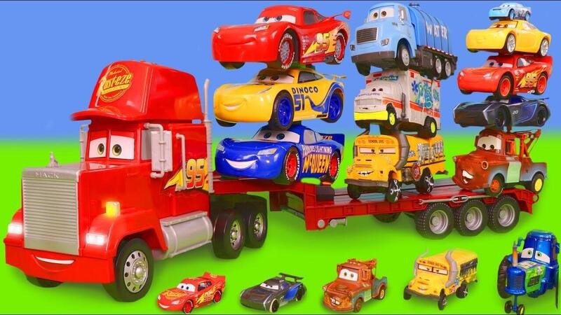 Cars, Giocare con i bimbi e i mezzi protagonisti della saga Disney - Pixar in casa [video]