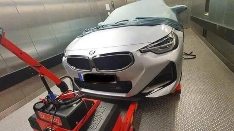 BMW Serie 2 Coup&eacute; 2021 | A trazione posteriore. Le prime immagini "rubate" [VIDEO]