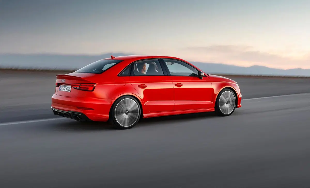 Audi RS 3 (2017-20) (9)