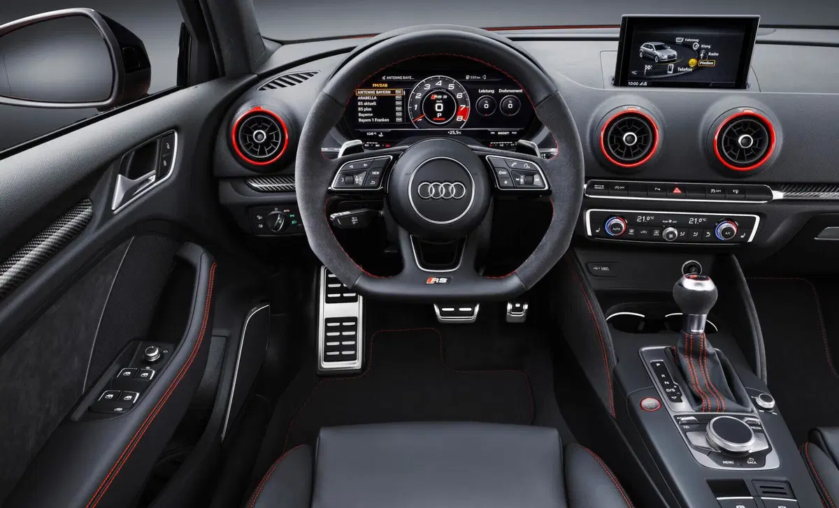 Audi RS 3 (2017-20) (11)