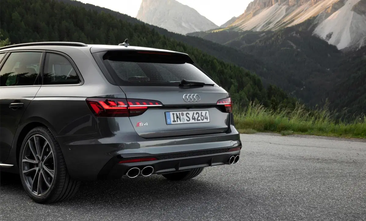 Audi S4 Avant (2016-24) (19)