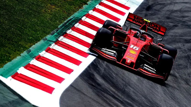 F1, Barcellona si offre per un GP di Spagna estivo
