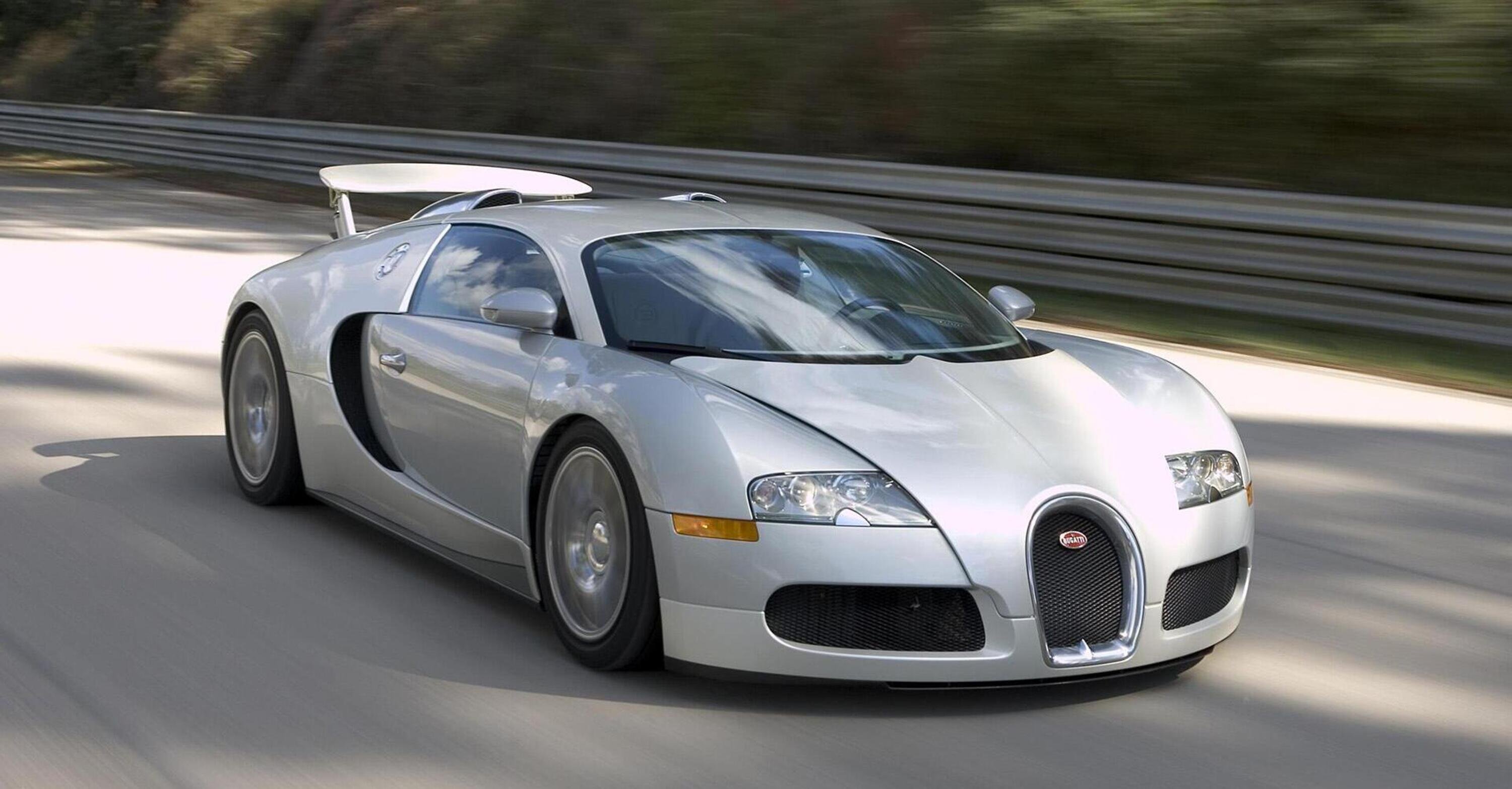 Bugatti Veyron: 15 anni fa, il record dei 407 km/h [Video]