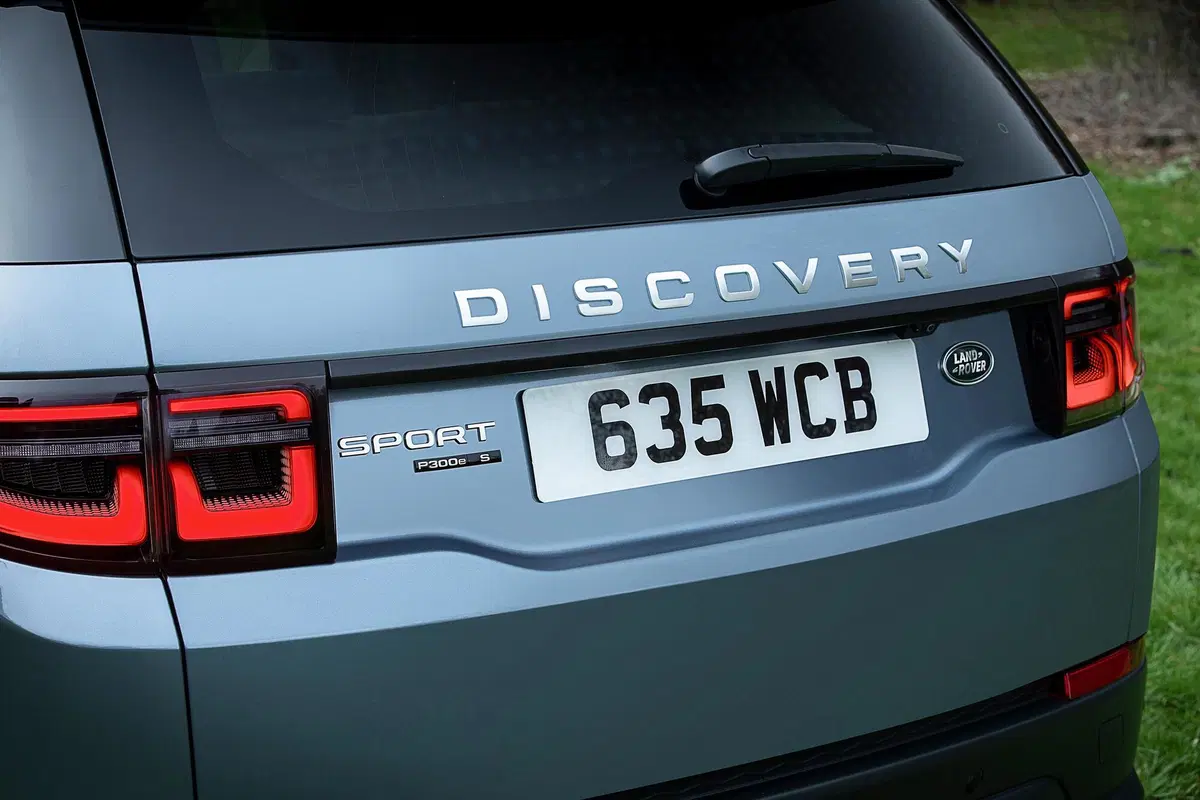 Land Rover, arriva l'ibrido plug-in per Evoque e Discovery Sport (15)