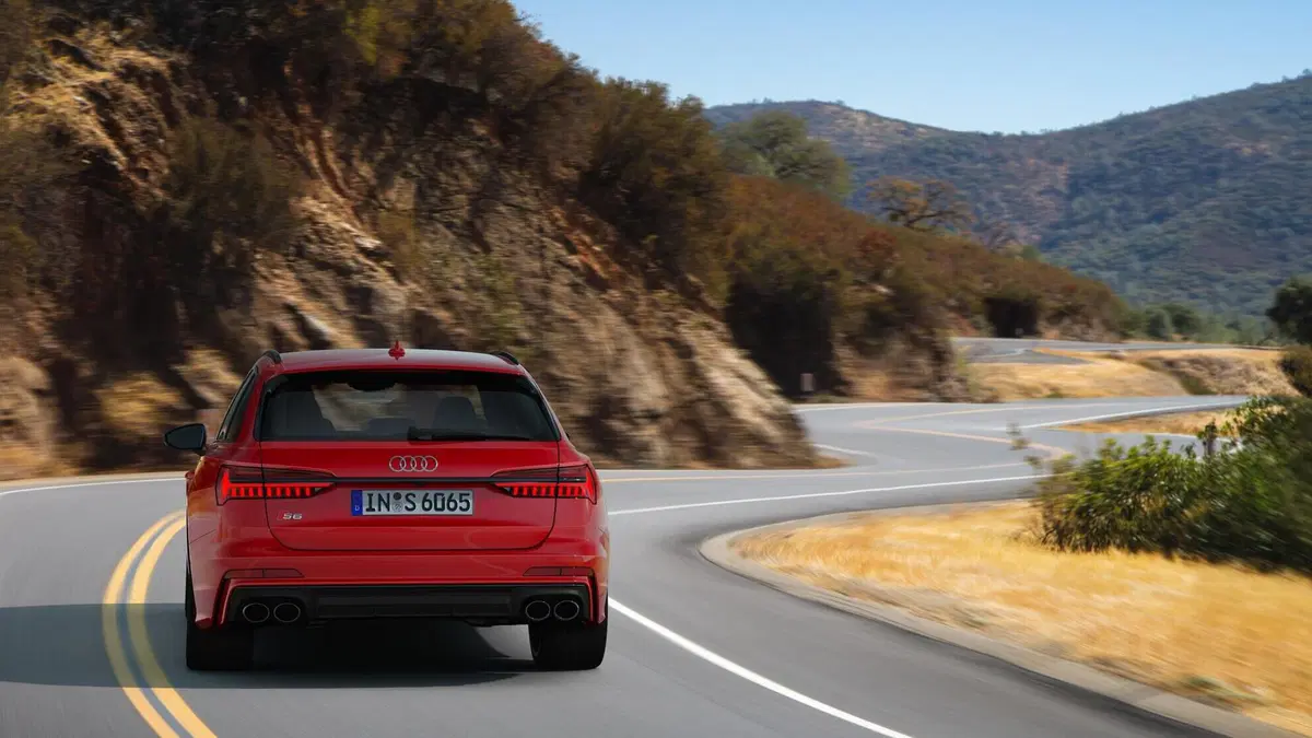 Audi S6 Avant (9)