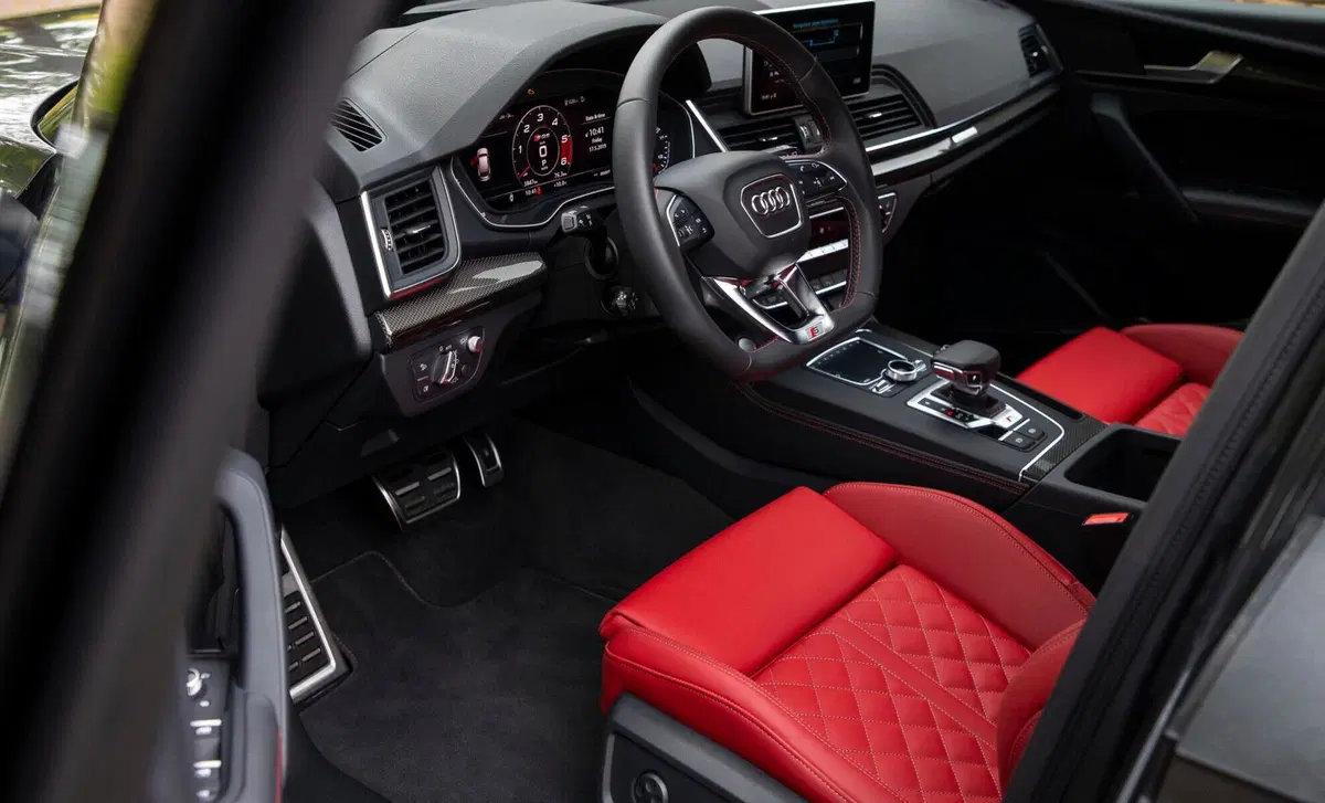 Audi SQ5 3.0 TFSI quattro tiptronic (29)