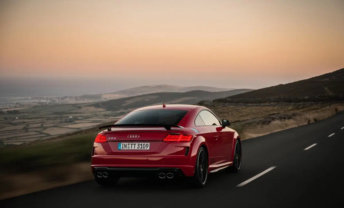 Audi TTS Coupé (2014-->>) (16)