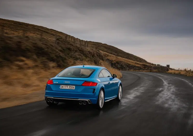 Audi TTS Coupé (2014-->>) (9)