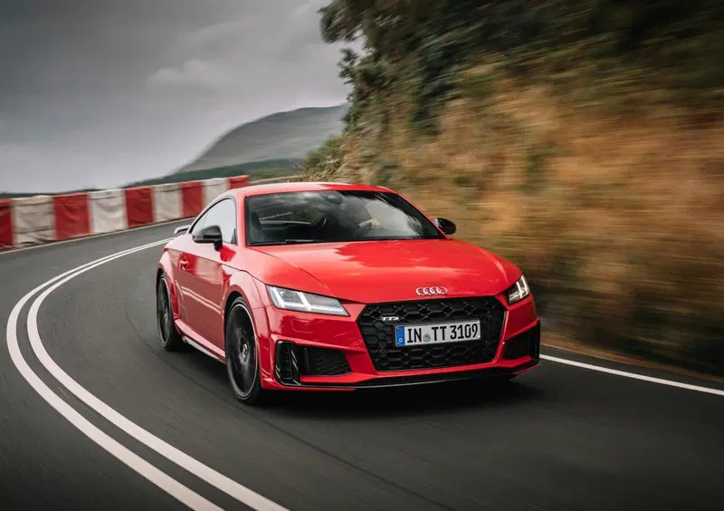 Audi TTS Coupé (2014-->>) (13)