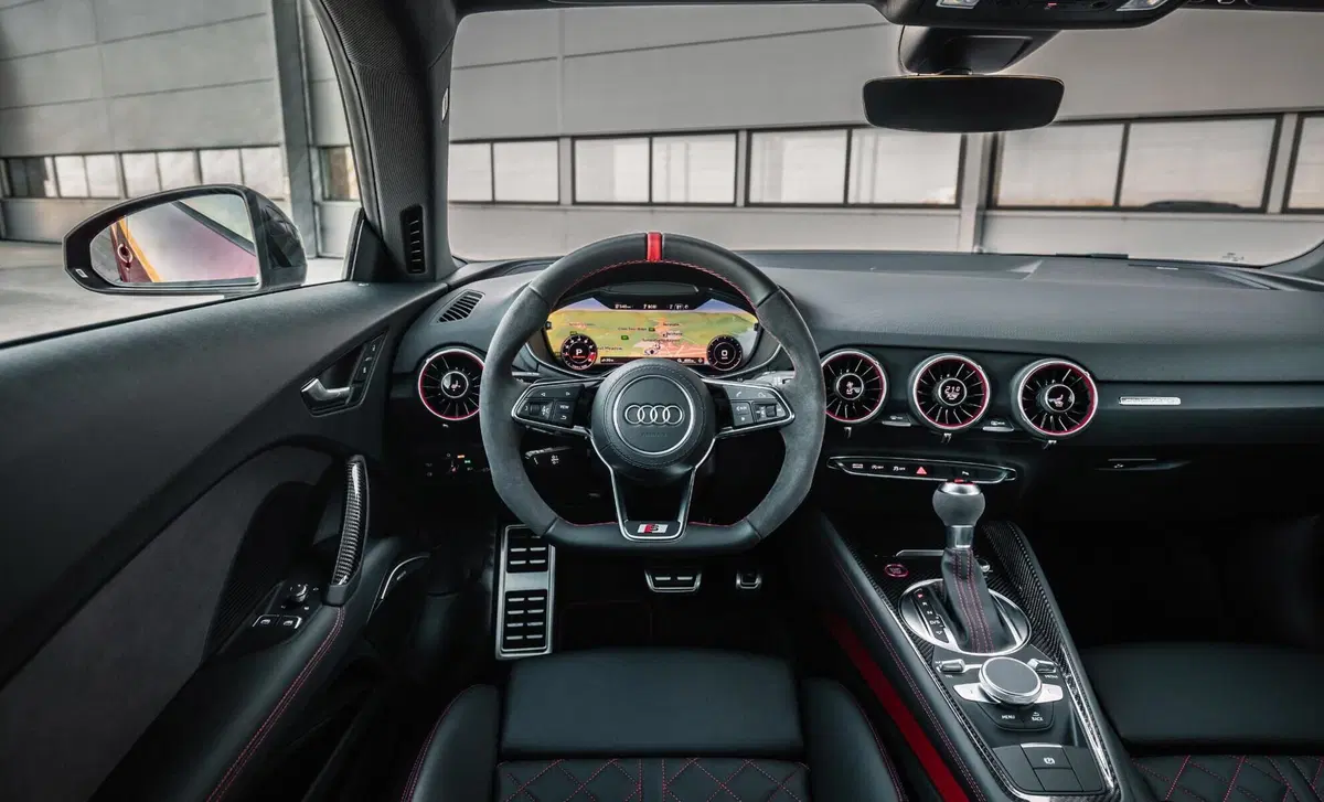 Audi TTS Coupé (2014-->>) (18)