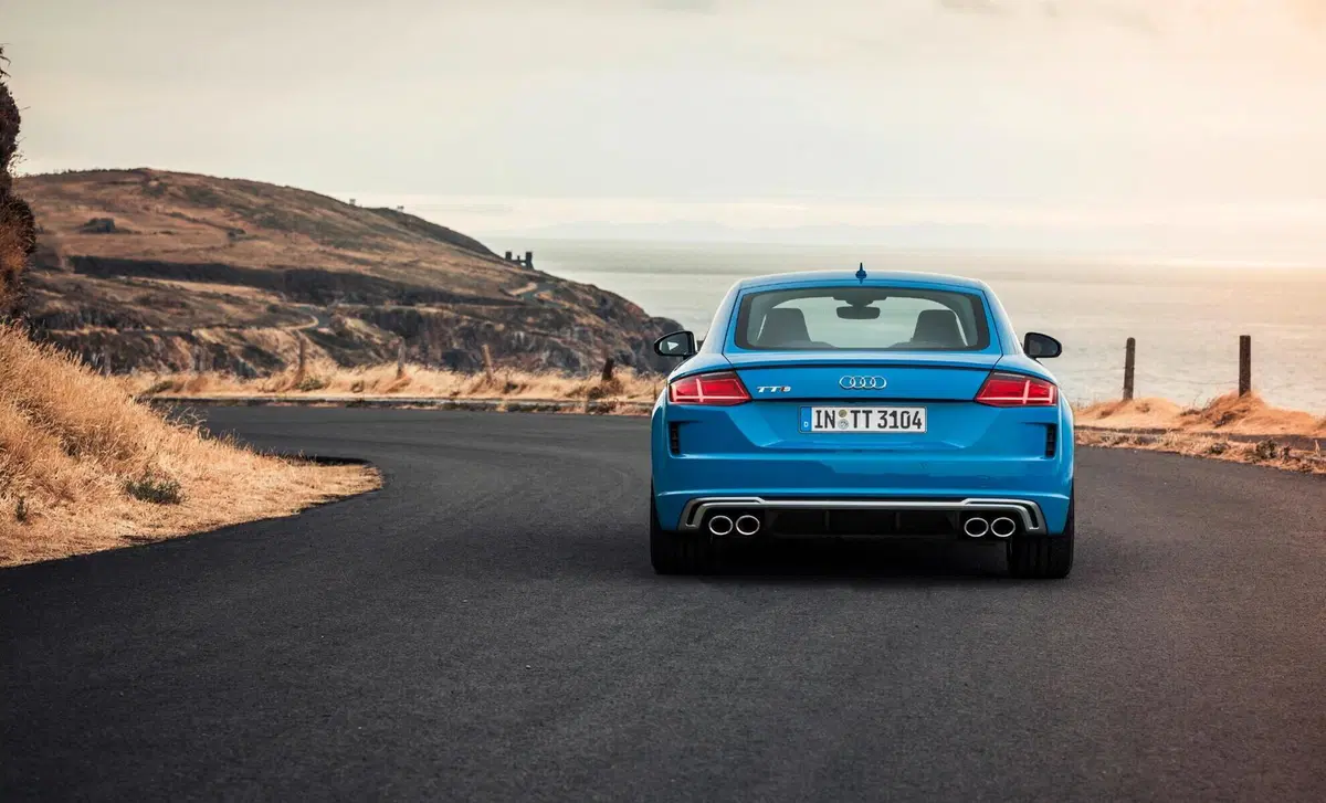 Audi TTS Coupé (2014-->>) (10)