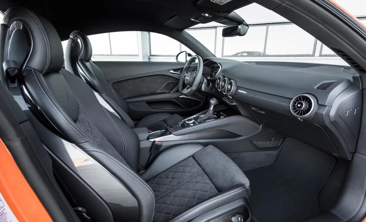Audi TTS Coupé (2014-->>) (21)