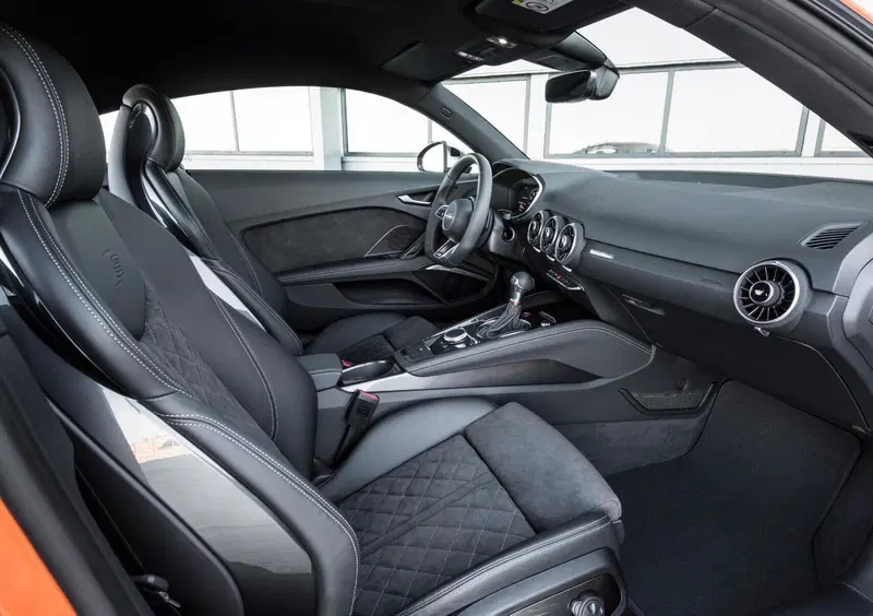 Audi TTS Coupé (2014-->>) (21)