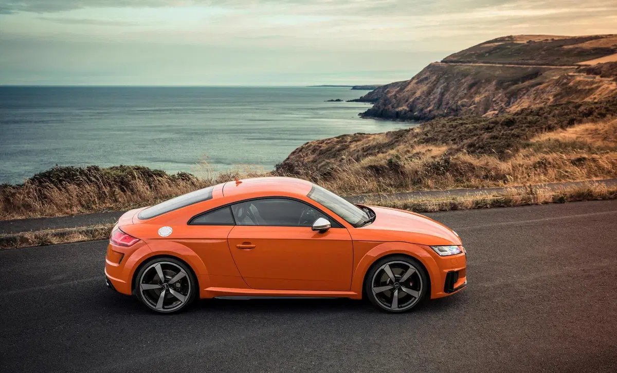 Audi TTS Coupé (2014-->>) (4)