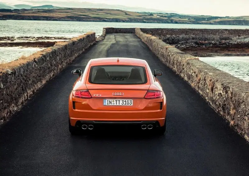 Audi TTS Coupé (2014-->>) (6)